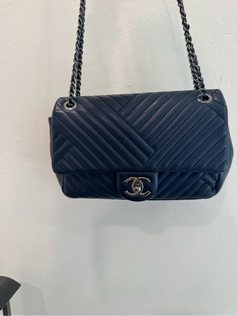 CHANEL CC crossing flap bag Chevron Quilted Lambskin